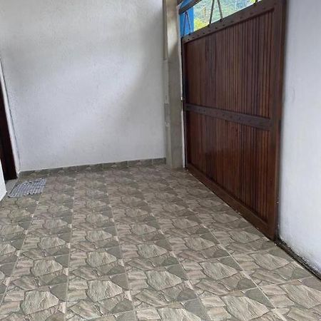 Casa Perto Da Praia Em 乌巴图巴 外观 照片